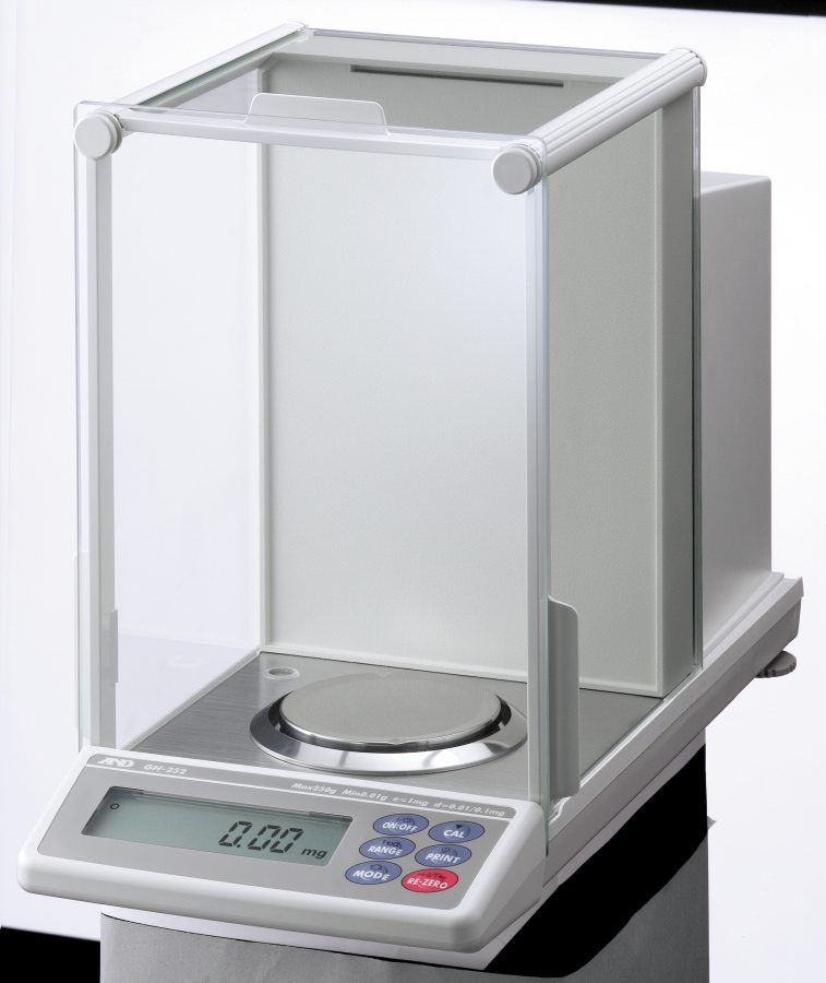 A&D GH-252 101g x 0.01mg / 250g x 0.1mg Dual Range Analytical Balance